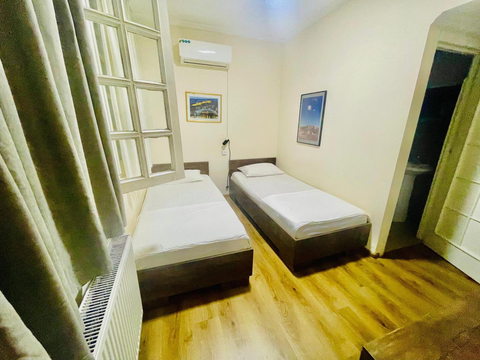 Hotel Klarastan Bon Voyage تبليسي المظهر الخارجي الصورة