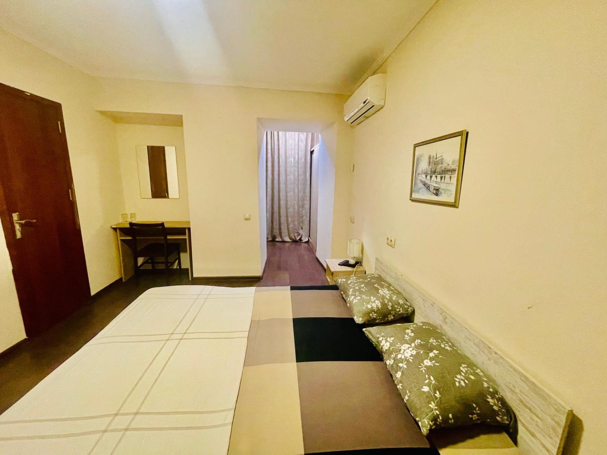 Hotel Klarastan Bon Voyage تبليسي المظهر الخارجي الصورة